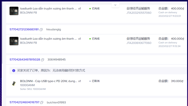 图片展示了TikTok东南亚市场销售的骨传导耳机订单信息。上方显示订单已完成,商品为BOLONNI F8骨传导耳机,总金额400,000越南盾(折合人民币120元),运输服务为全球经济运输服务。下方订单显示买家关闭订单,原因为无法使用偏好的付款方式,商品为BOLONNI - Cáp USB type-c PD 20W,总金额310,000越南盾。该图片与上文介绍TikTok东南亚市场高客单价产品销售情况的内容相关,直观呈现了相关订单情况。